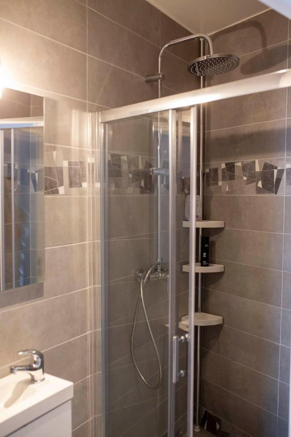 Loc Trotteur Le Graphite T2 Grand Confort Terrasse Lourdes Luaran gambar